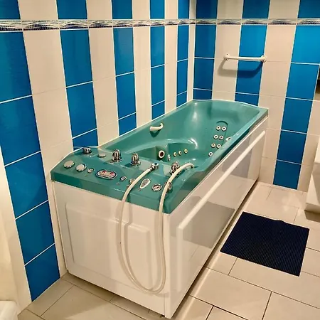 Sádek 3*