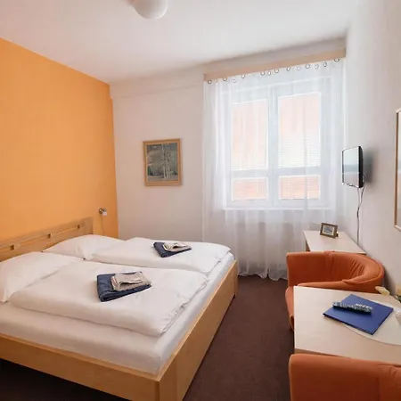 Sádek 3*