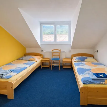 Sádek Hotel Díly